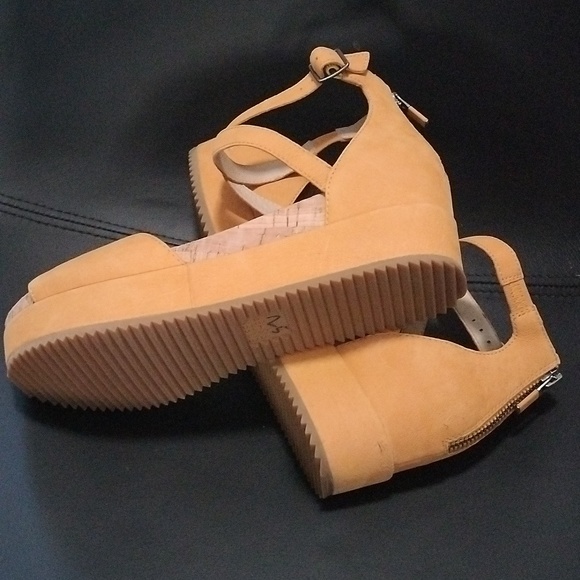 Eileen Fisher wedged Sandals size 9 - Picture 4 of 16